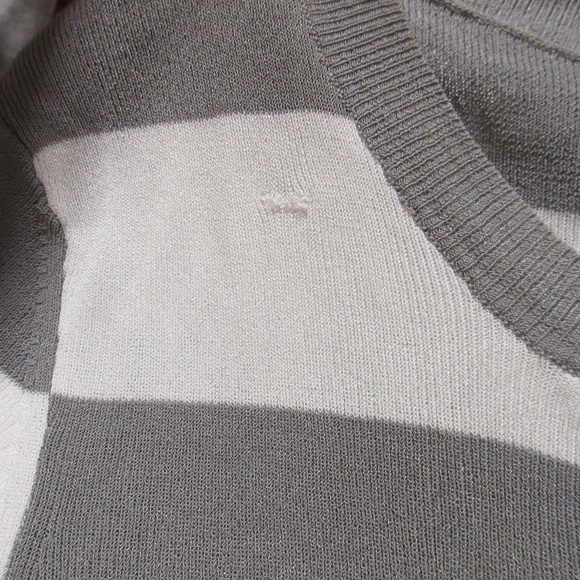 Theory White Gray Striped Knit Top T-Shirt Normcore Travel Preppy Designer Luxe - Picture 4 of 8
